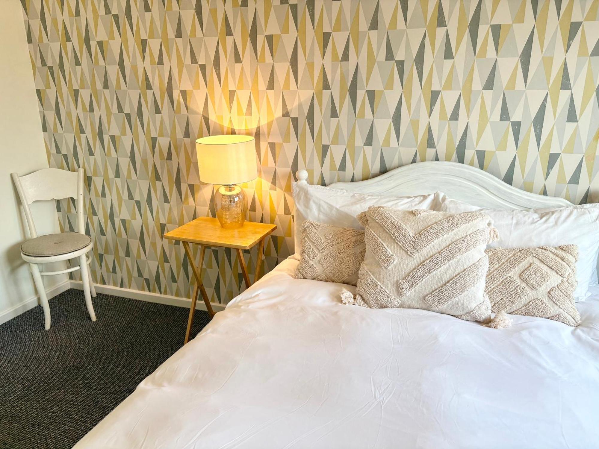 Spacious - 2 Double Bed - City Home - Sleeps 6 - Free Parking Hereford Eksteriør bilde